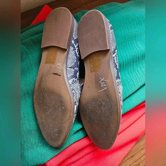 Madewell The Alex Loafer in Snake Embossed Leather in Dark Navy/Black, Size 6 - Picture 7 of 8